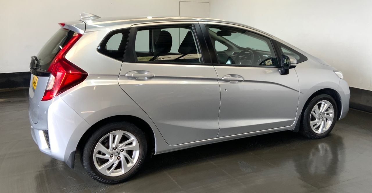 2015 HONDA JAZZ 1.3 i-VTEC SE Hatchback 5dr Petrol Manual Euro 6 (s/s) (102 ps) - vehicle photo 9 for sale on PureCar