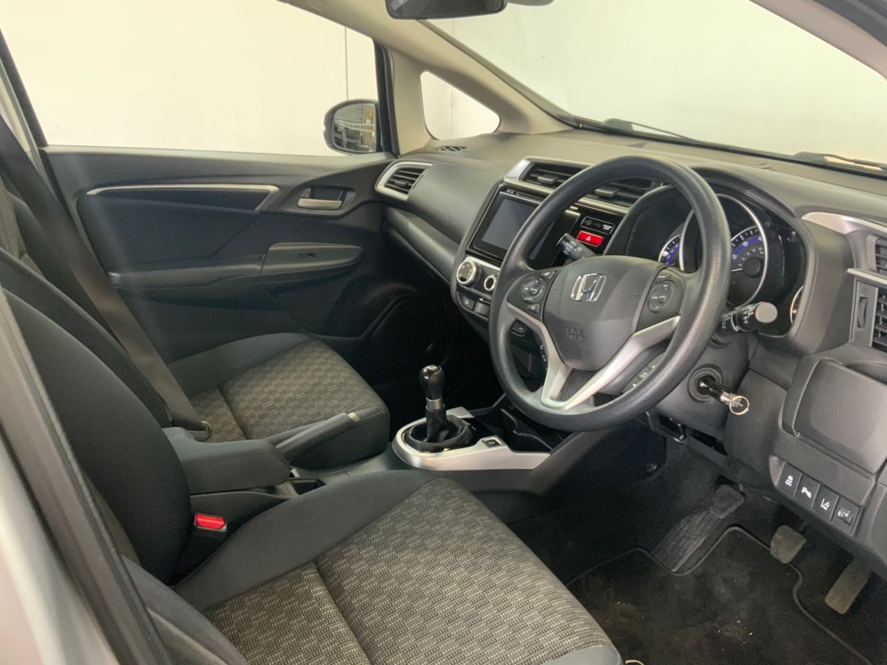 2015 HONDA JAZZ 1.3 i-VTEC SE Hatchback 5dr Petrol Manual Euro 6 (s/s) (102 ps) - vehicle photo 17 for sale on PureCar