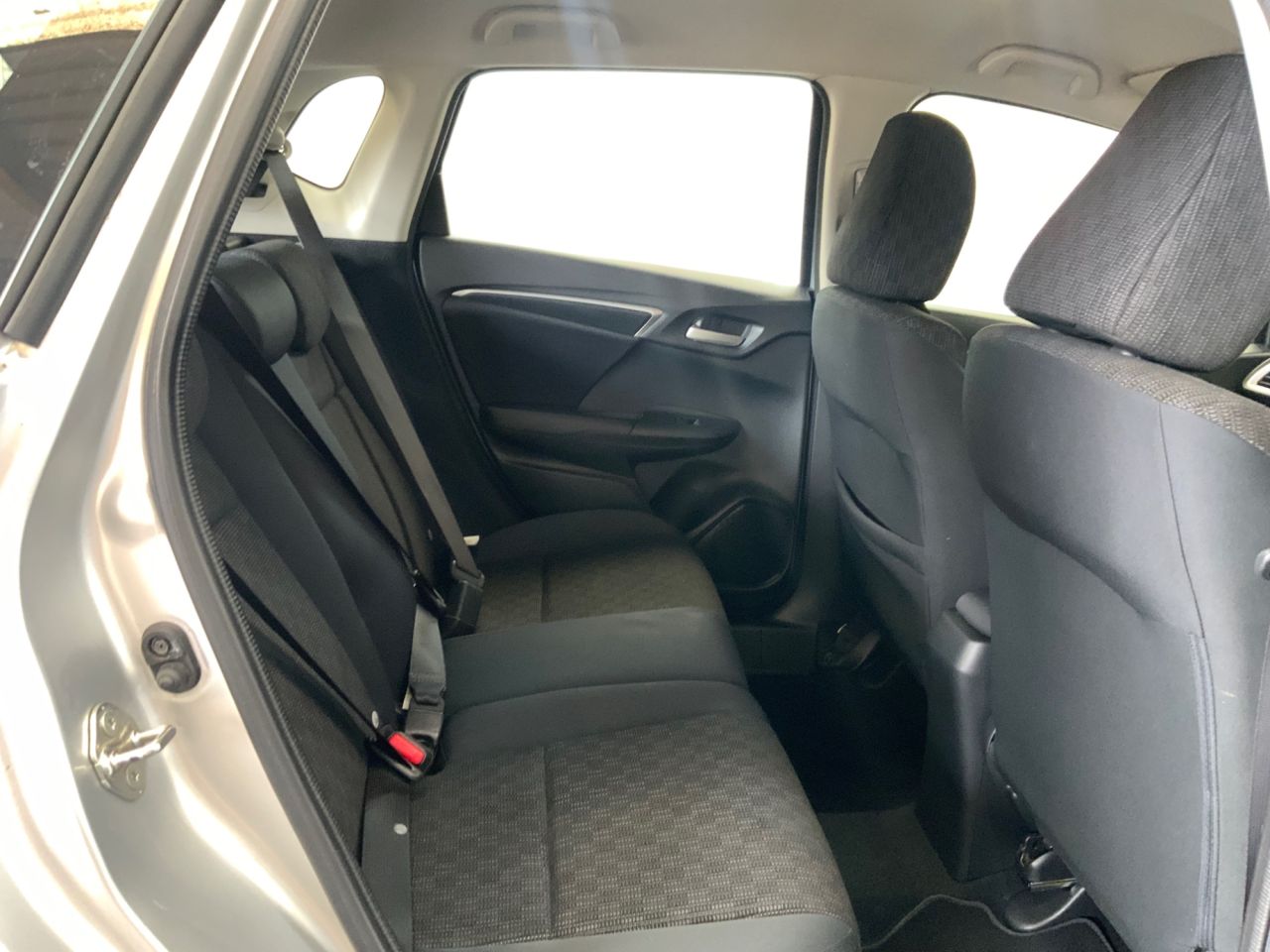 2015 HONDA JAZZ 1.3 i-VTEC SE Hatchback 5dr Petrol Manual Euro 6 (s/s) (102 ps) - vehicle photo 18 for sale on PureCar