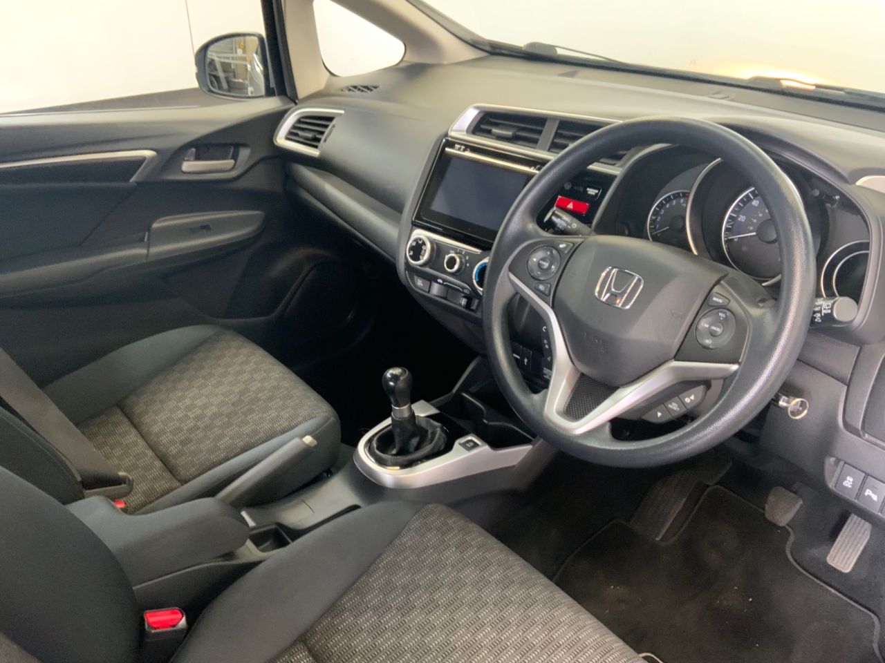 2015 HONDA JAZZ 1.3 i-VTEC SE Hatchback 5dr Petrol Manual Euro 6 (s/s) (102 ps) - vehicle photo 23 for sale on PureCar