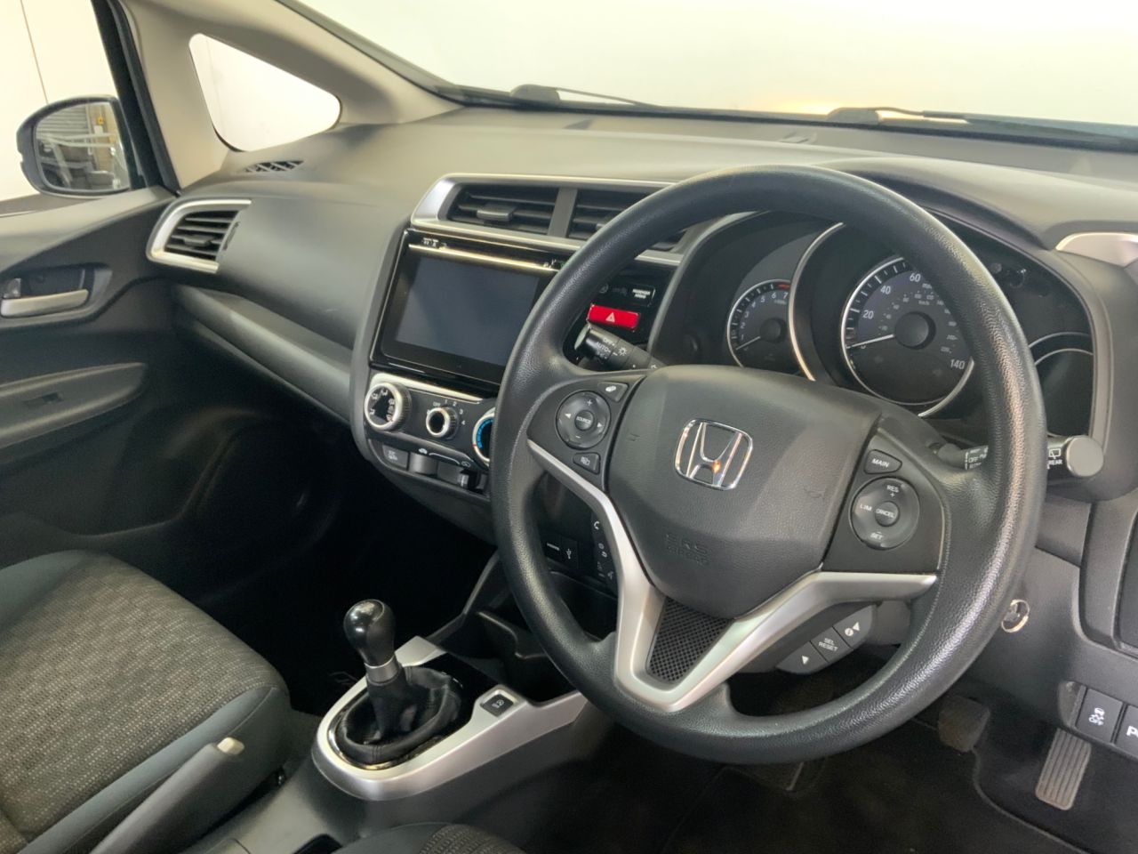 2015 HONDA JAZZ 1.3 i-VTEC SE Hatchback 5dr Petrol Manual Euro 6 (s/s) (102 ps) - vehicle photo 24 for sale on PureCar