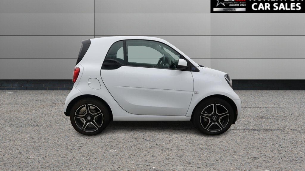 2023 Smart Fortwo — image 2