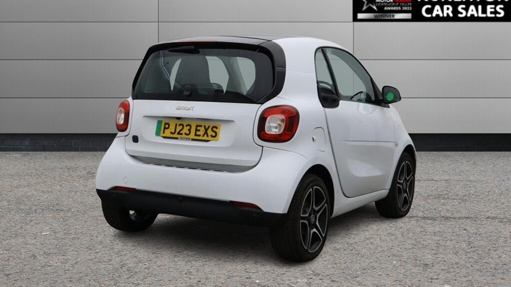 2023 Smart Fortwo — image 3