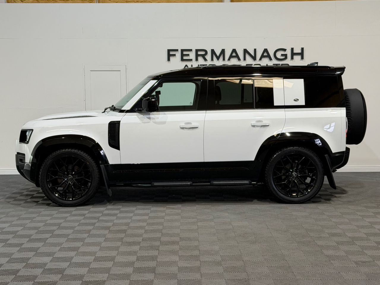 2022 LAND ROVER DEFENDER 3.0 D250 MHEV SE SUV 5dr Diesel Auto 4WD Euro 6 (s/s) (250 ps) 7-SEATER! - vehicle photo 5 for sale on PureCar