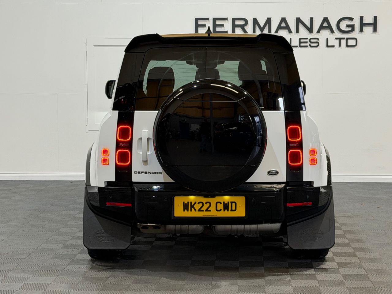 2022 LAND ROVER DEFENDER 3.0 D250 MHEV SE SUV 5dr Diesel Auto 4WD Euro 6 (s/s) (250 ps) 7-SEATER! - vehicle photo 8 for sale on PureCar