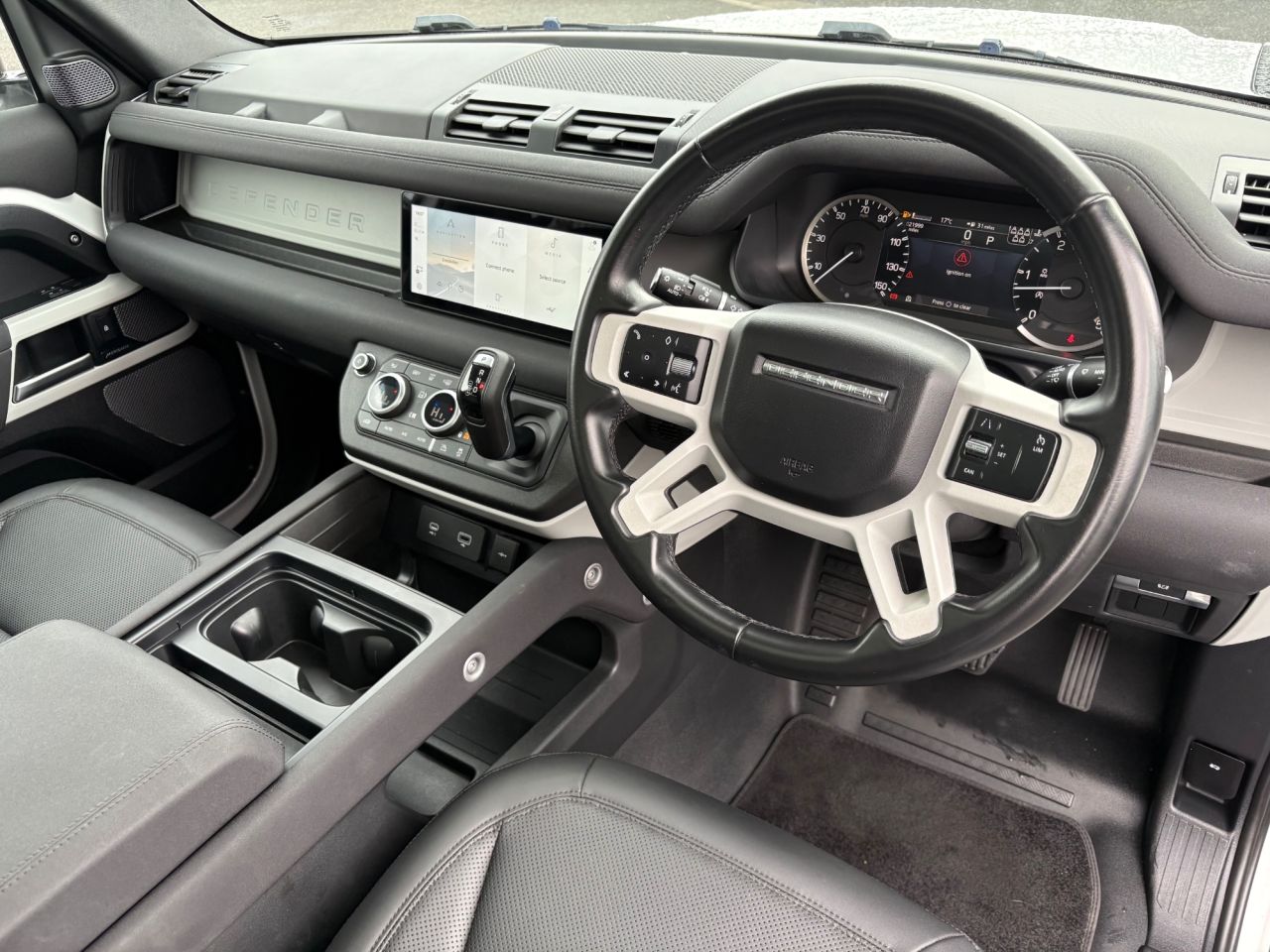 2022 LAND ROVER DEFENDER 3.0 D250 MHEV SE SUV 5dr Diesel Auto 4WD Euro 6 (s/s) (250 ps) 7-SEATER! - vehicle photo 9 for sale on PureCar