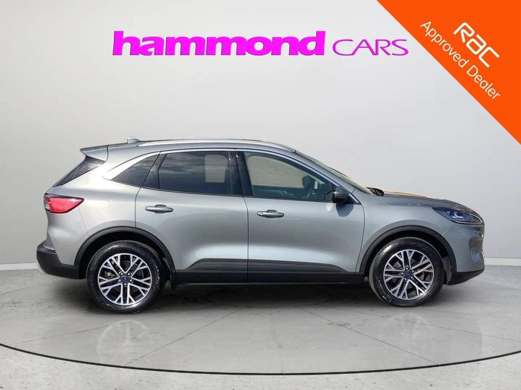 2023 Ford Kuga — image 4