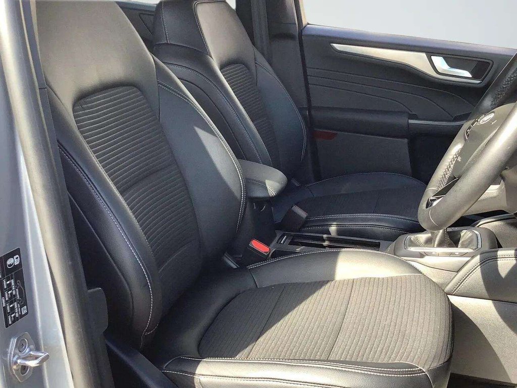 2023 Ford Kuga — image 9