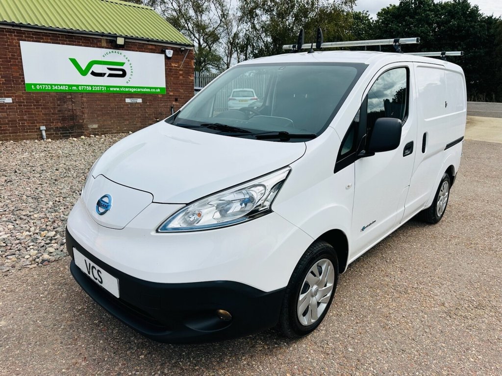 2021 NISSAN NV200