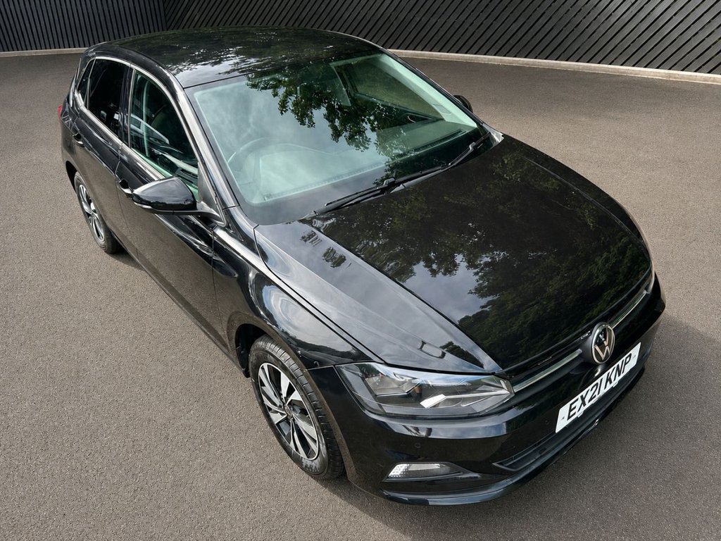 2021 Volkswagen Polo — image 12
