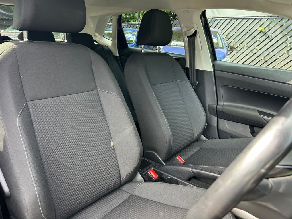 2021 Volkswagen Polo — image 22