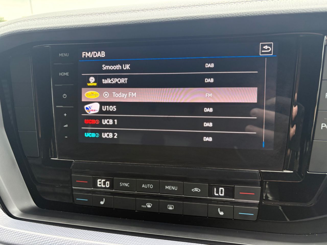 2021 VOLKSWAGEN TOUAREG 3.0 TDI V6 R-Line SUV 5dr Diesel Tiptronic 4Motion Euro 6 (s/s) (286 ps) - vehicle photo 16 for sale on PureCar