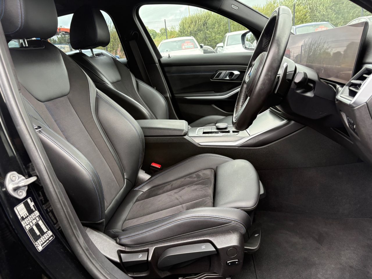 2023 BMW 3 SERIES 2.0 320d MHT M Sport Saloon 4dr Diesel Hybrid Auto Euro 6 (s/s) (190 ps) - vehicle photo 11 for sale on PureCar