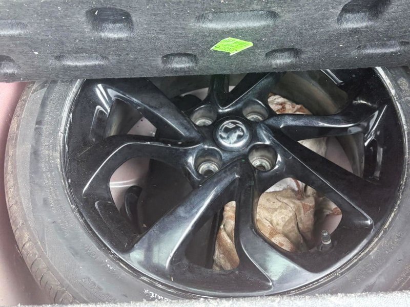 2019 Vauxhall Corsa in red — photo 8 of 18