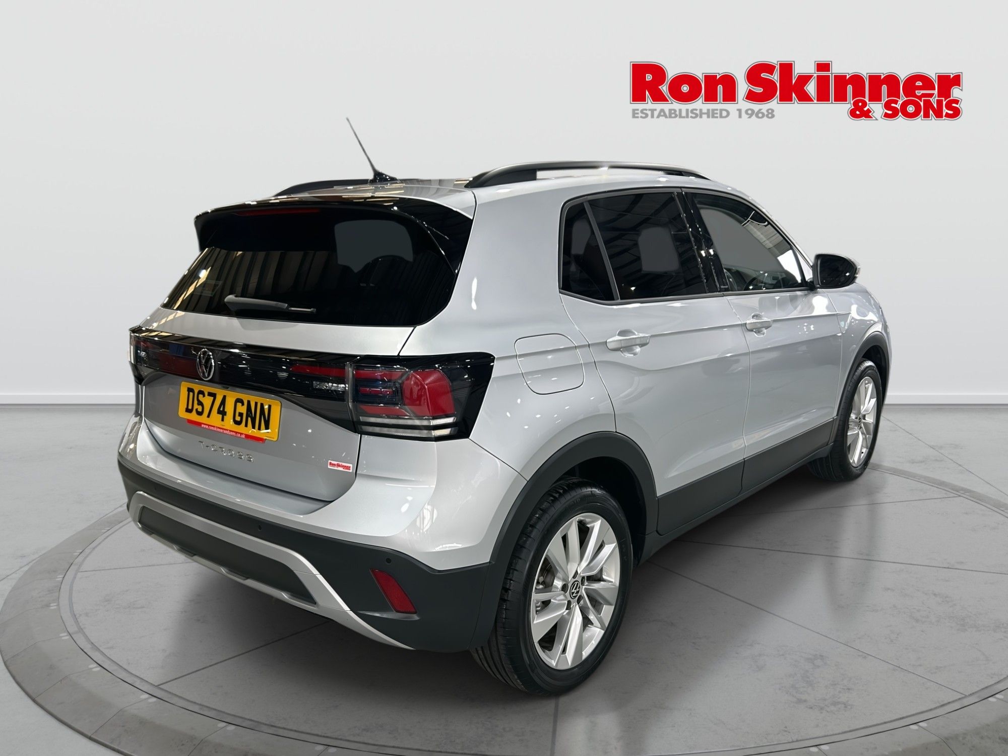 2025 Volkswagen T-Cross — image 4