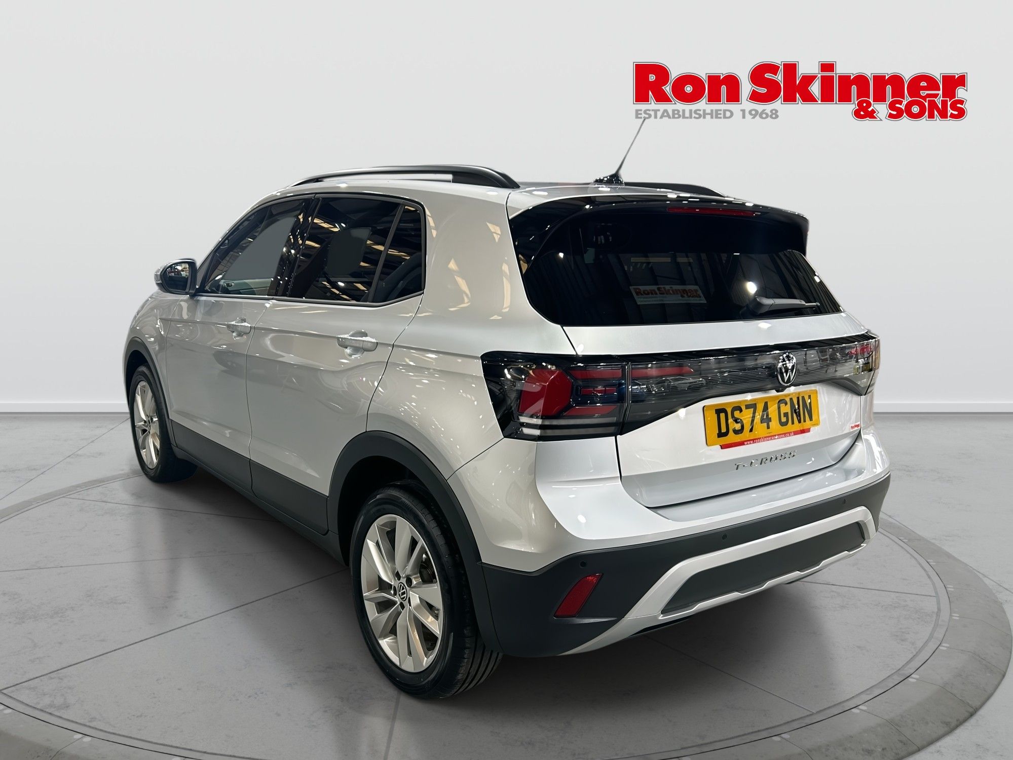 2025 Volkswagen T-Cross — image 3