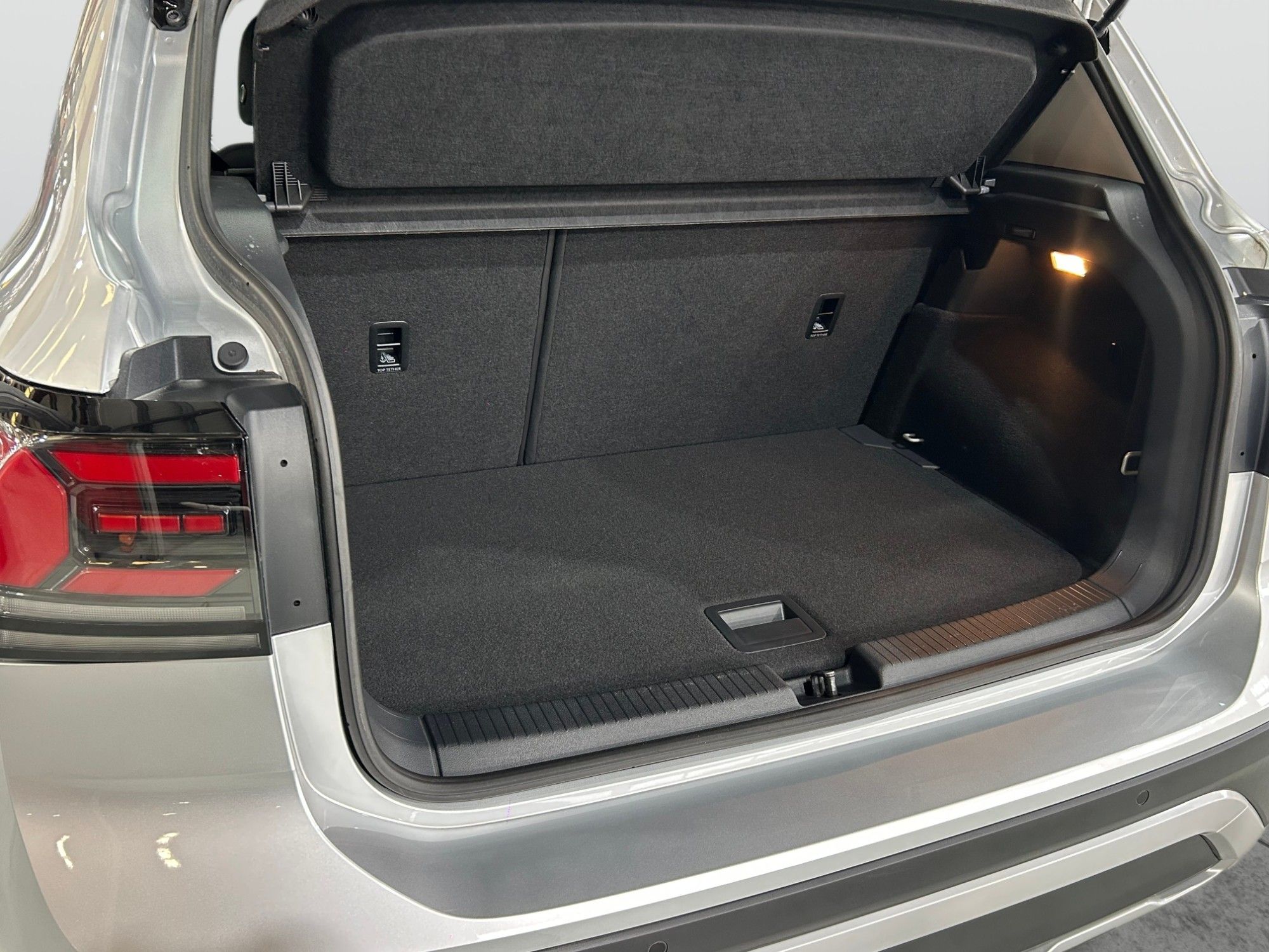 2025 Volkswagen T-Cross — image 7
