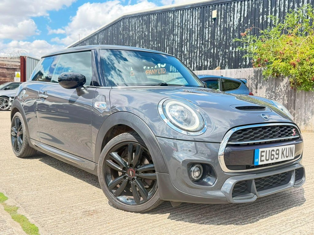 Mini Hatchback