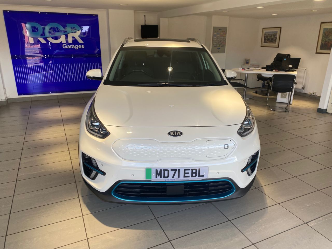 2022 KIA NIRO