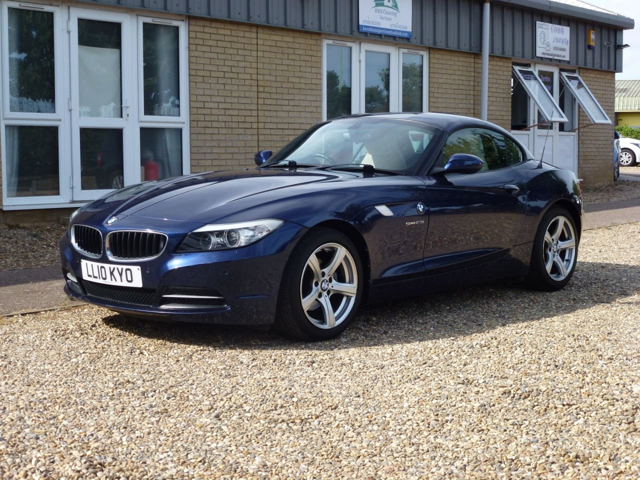 BMW Z4 2.5 23I CONVERTIBLE 2DR PETROL AUTO SDRIVE EURO 5 204 PS WWW.SUFFOLKCARCENTRE.CO.UK...