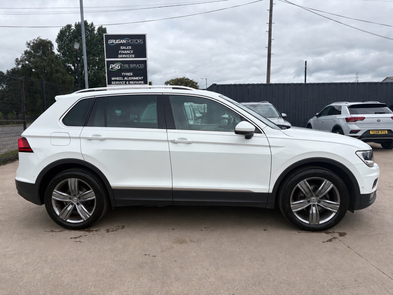 2019 VOLKSWAGEN TIGUAN 2.0 TDI Match SUV 5dr Diesel Manual 4Motion Euro 6 (s/s) (150 ps) - vehicle photo 2 for sale on PureCar