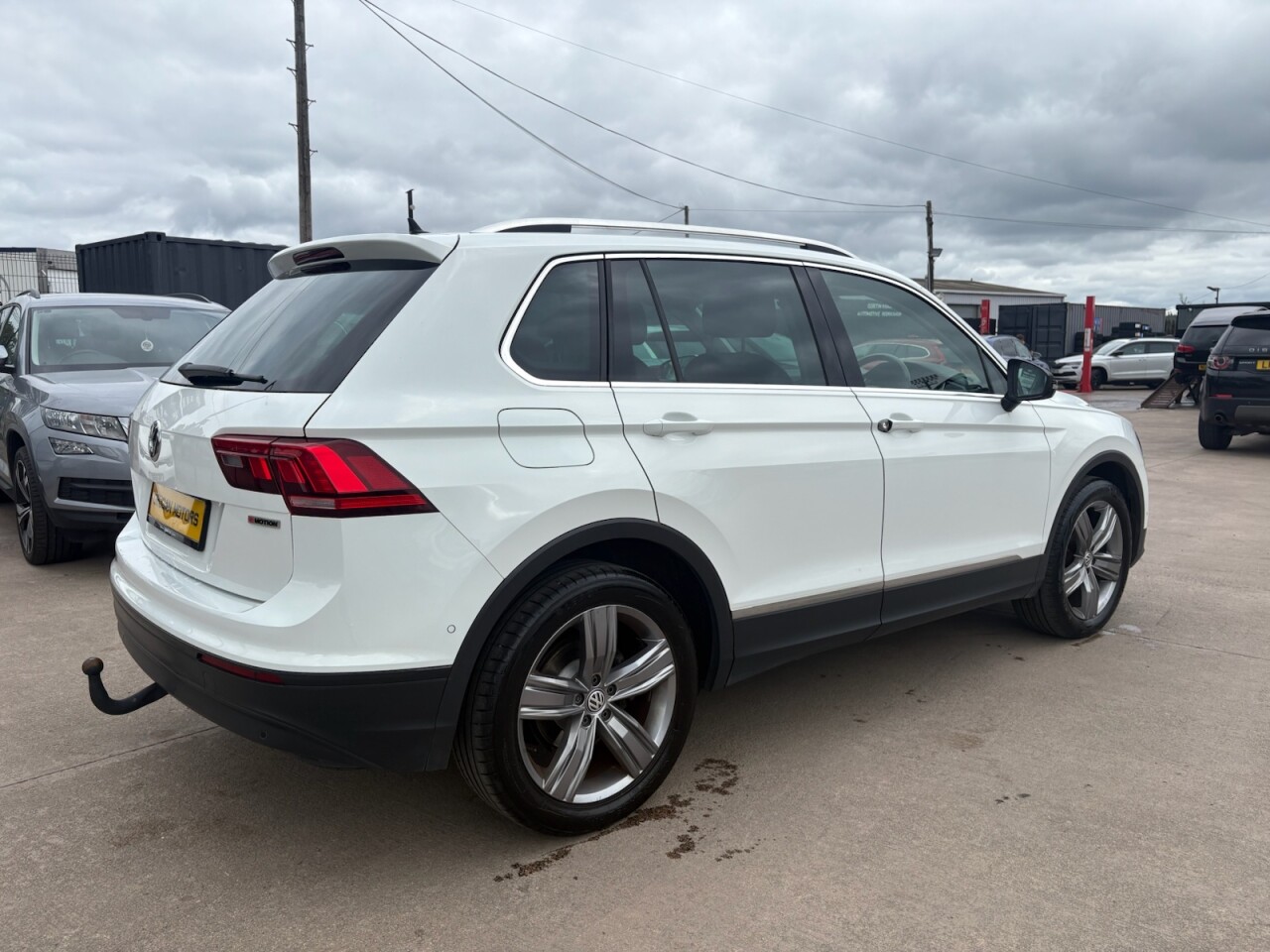 2019 VOLKSWAGEN TIGUAN 2.0 TDI Match SUV 5dr Diesel Manual 4Motion Euro 6 (s/s) (150 ps) - vehicle photo 3 for sale on PureCar