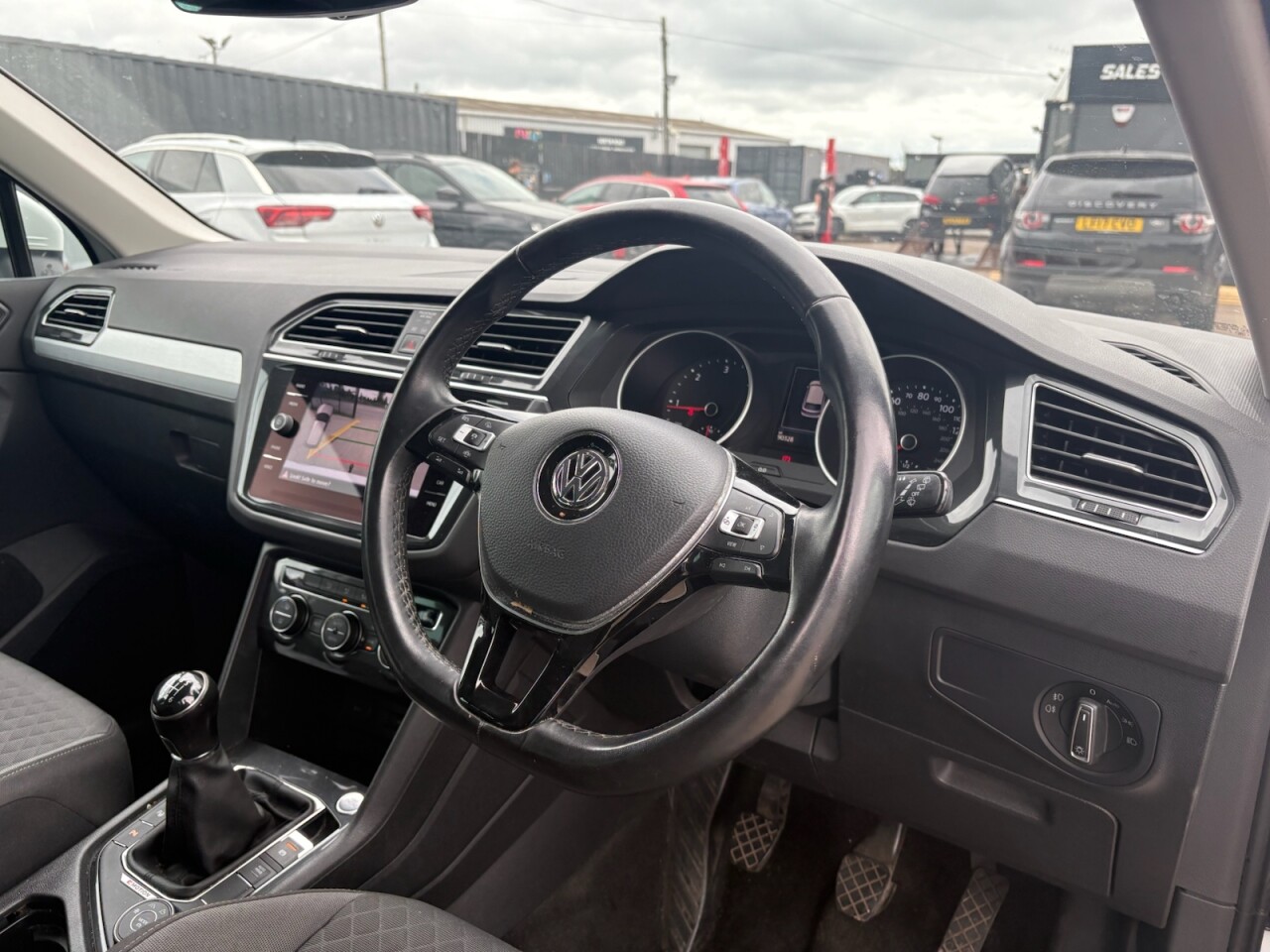 2019 VOLKSWAGEN TIGUAN 2.0 TDI Match SUV 5dr Diesel Manual 4Motion Euro 6 (s/s) (150 ps) - vehicle photo 9 for sale on PureCar