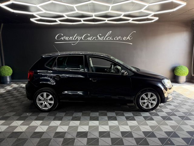 2013 Volkswagen POLO
