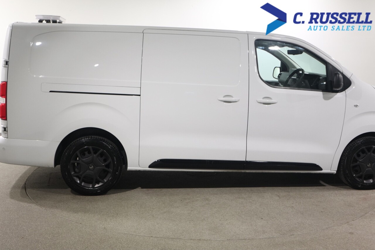 2025 CITROEN DISPATCH 1.5 BlueHDi Driver XL Panel Van 6dr Diesel Manual LWB Euro 6 (s/s) (120 ps) - vehicle photo 8 for sale on PureCar