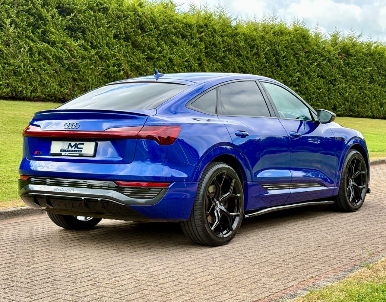 2023 AUDI Q8 E-TRON 55 S line Sportback 5dr Electric Auto quattro 114kWh (11kW Charger) (408 ps - vehicle photo 3 for sale on PureCar