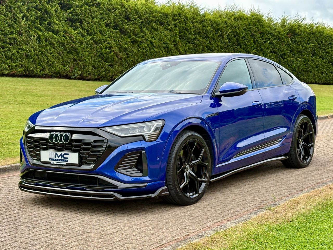 2023 AUDI Q8 E-TRON 55 S line Sportback 5dr Electric Auto quattro 114kWh (11kW Charger) (408 ps - vehicle photo 2 for sale on PureCar