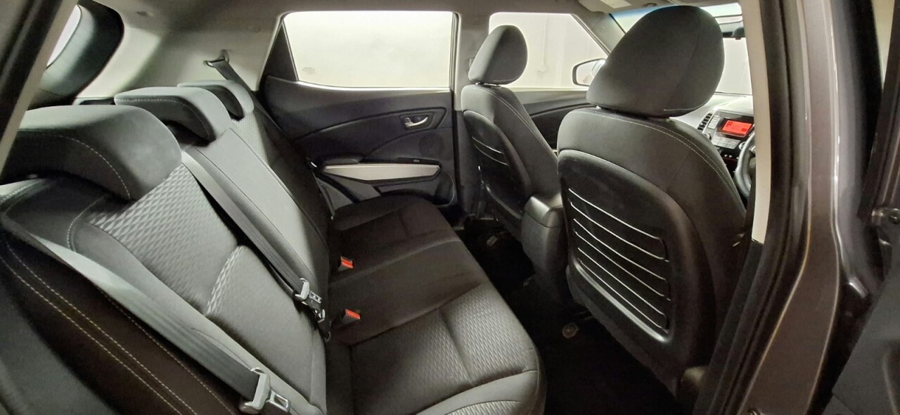 2017 SSANGYONG TIVOLI 1.6 e-XGi SE SUV 5dr Petrol Manual Euro 6 (s/s) (128 ps) - vehicle photo 27 for sale on PureCar