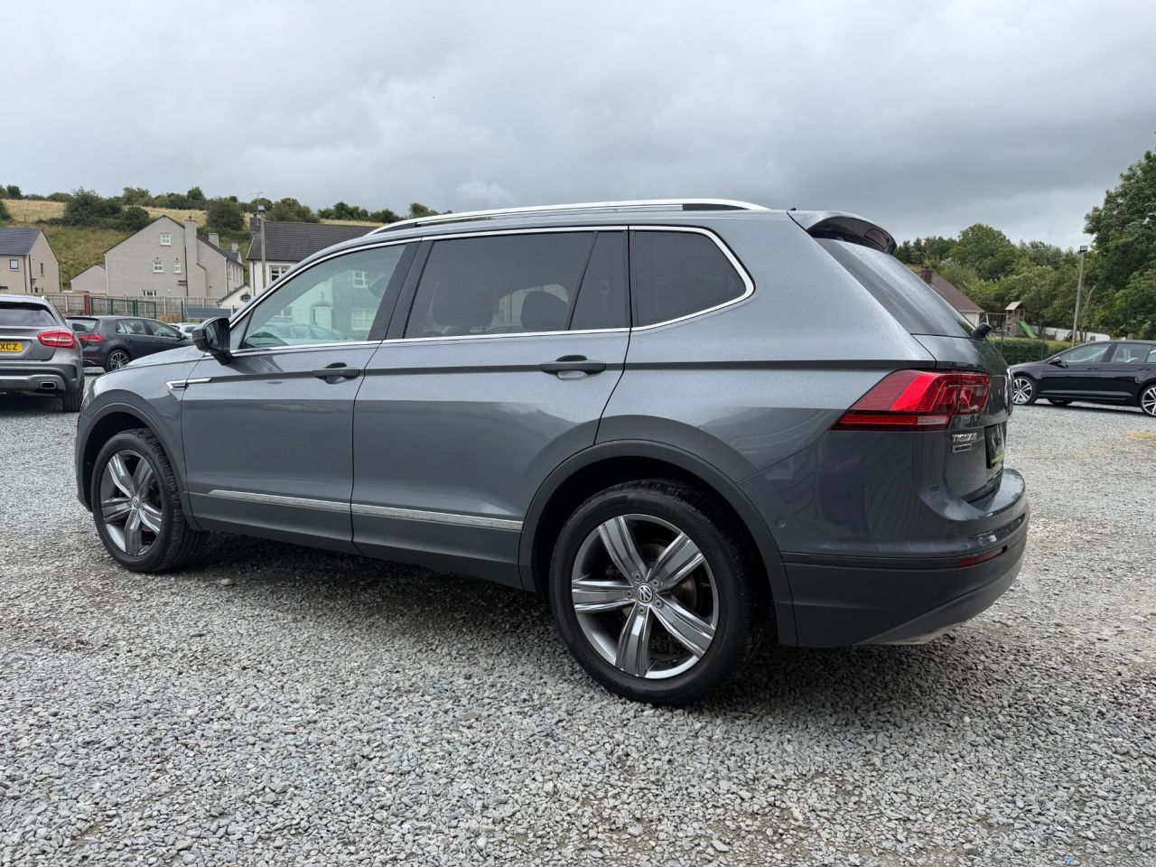 2019 VOLKSWAGEN TIGUAN ALLSPACE 2.0 TDI Match SUV 5dr Diesel Manual Euro 6 (s/s) (150 ps) - vehicle photo 4 for sale on PureCar