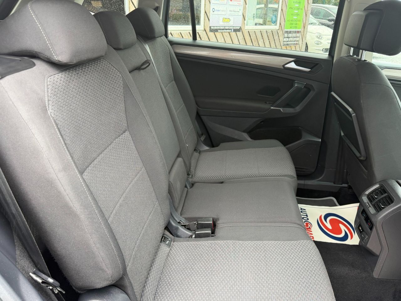 2019 VOLKSWAGEN TIGUAN ALLSPACE 2.0 TDI Match SUV 5dr Diesel Manual Euro 6 (s/s) (150 ps) - vehicle photo 9 for sale on PureCar