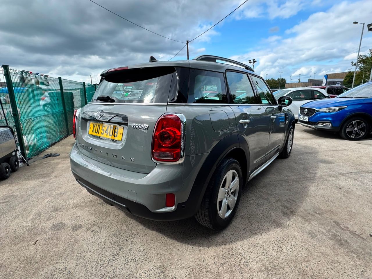 2019 MINI COUNTRYMAN 1.5 Cooper Classic SUV 5dr Petrol Steptronic Euro 6 (s/s) (136 ps) - vehicle photo 5 for sale on PureCar