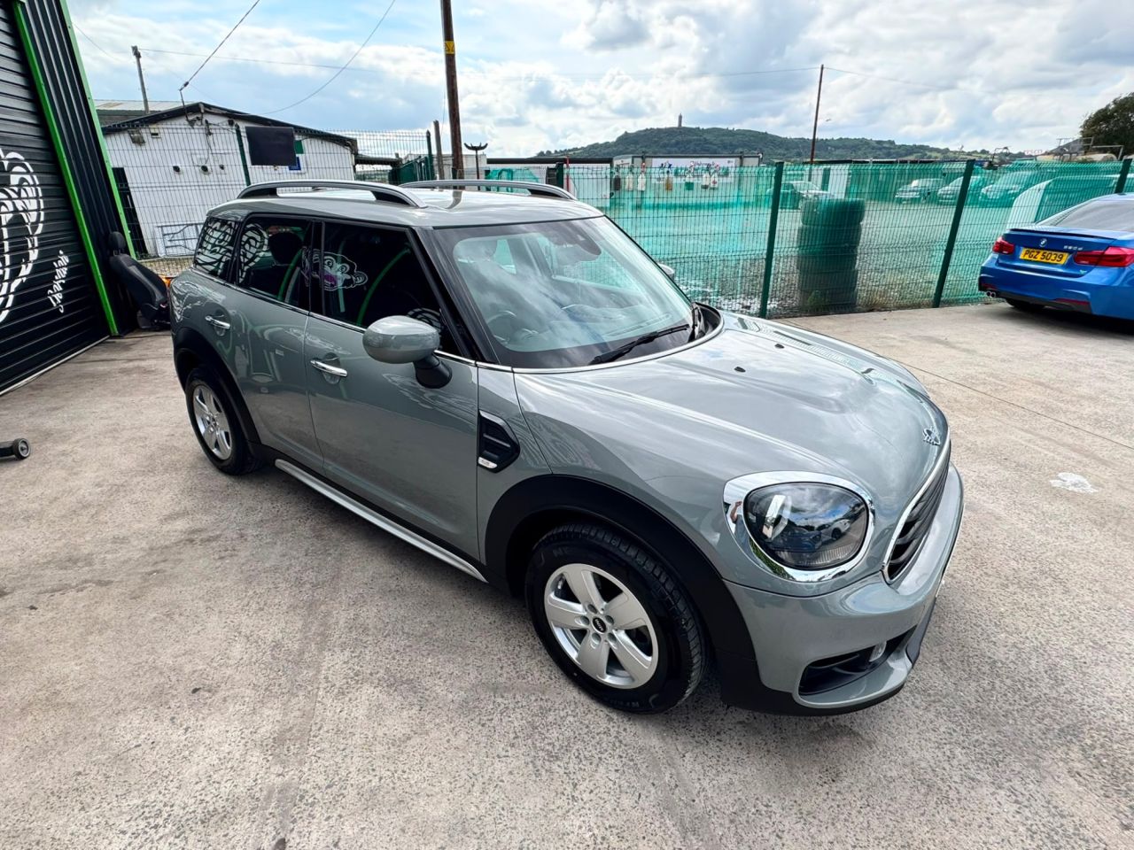 2019 MINI COUNTRYMAN 1.5 Cooper Classic SUV 5dr Petrol Steptronic Euro 6 (s/s) (136 ps) - vehicle photo 7 for sale on PureCar