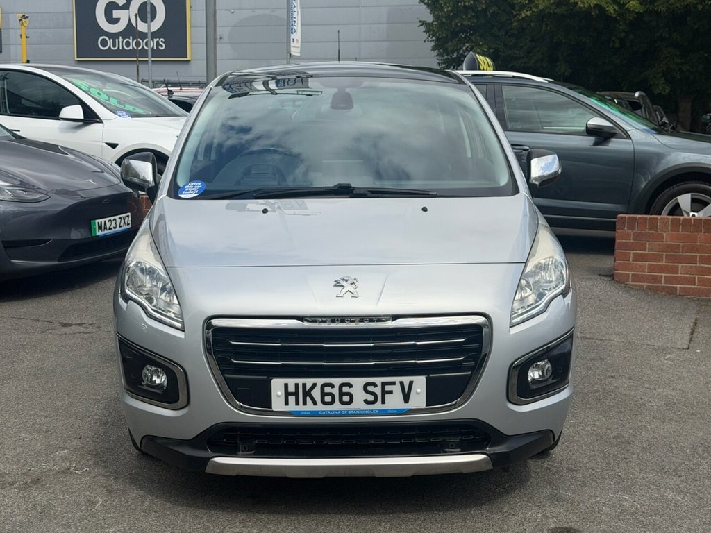 2016 Peugeot 3008 — image 2