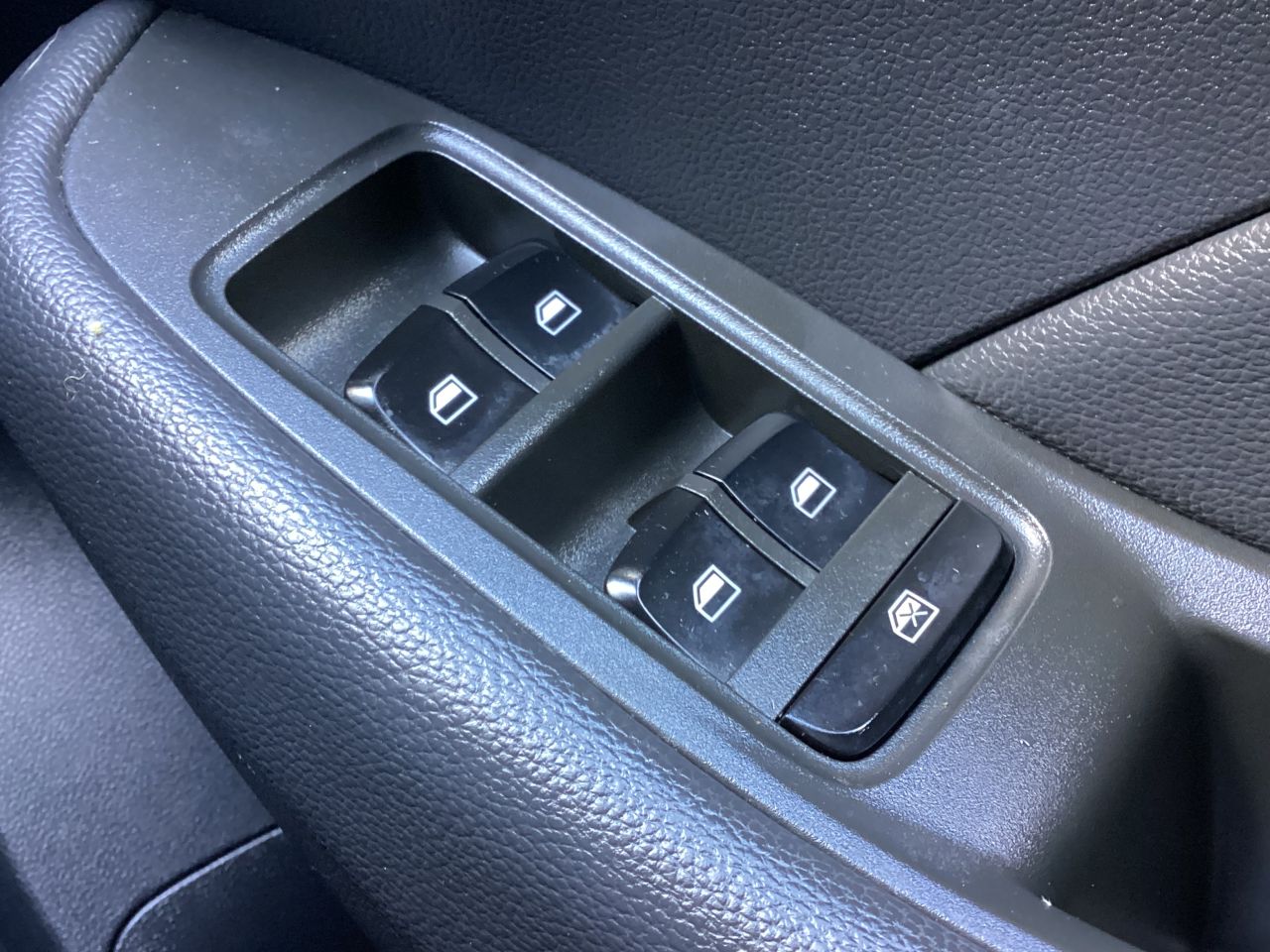 2019 MG ZS 1.5 VTi-TECH Excite SUV 5dr Petrol Manual Euro 6 (s/s) (106 ps) - vehicle photo 17 for sale on PureCar