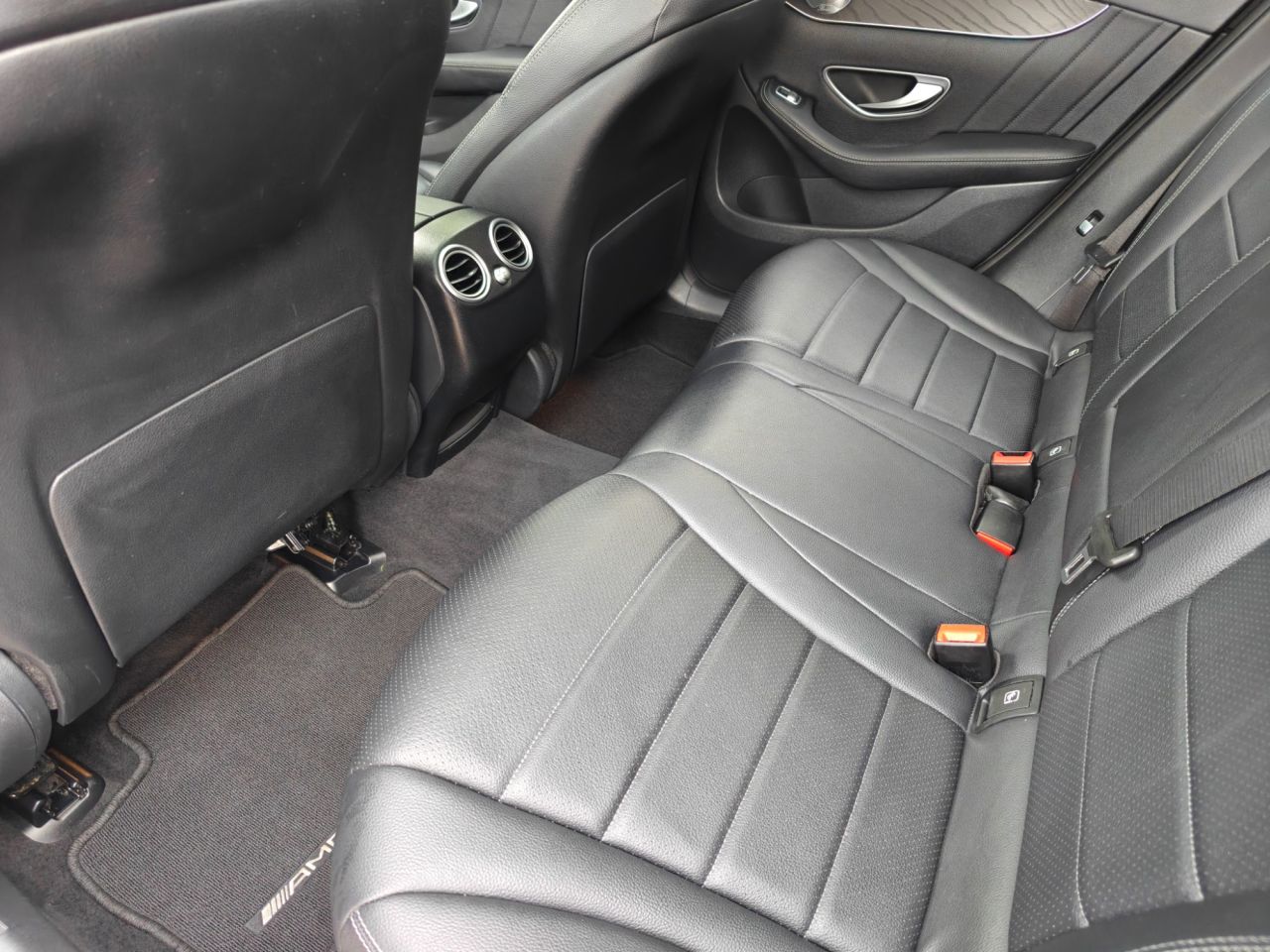 2018 MERCEDES GLC 2.1 GLC220d AMG Line (Premium Plus) SUV 5dr Diesel G-Tronic 4MATIC Euro 6 ( - vehicle photo 14 for sale on PureCar
