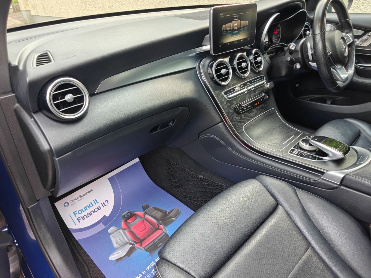 2018 MERCEDES GLC 2.1 GLC220d AMG Line (Premium Plus) SUV 5dr Diesel G-Tronic 4MATIC Euro 6 ( - vehicle photo 9 for sale on PureCar