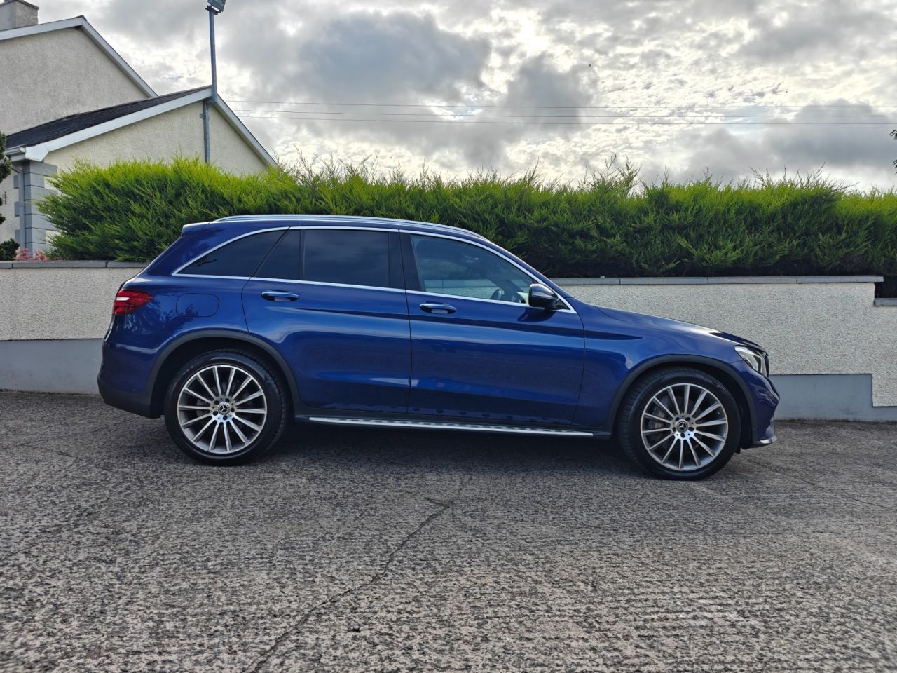 2018 MERCEDES GLC 2.1 GLC220d AMG Line (Premium Plus) SUV 5dr Diesel G-Tronic 4MATIC Euro 6 ( - vehicle photo 8 for sale on PureCar