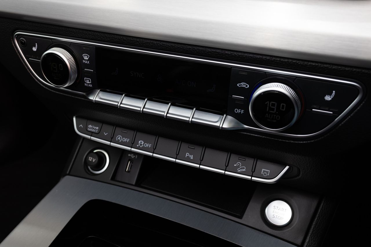 2021 AUDI Q5 S Line - vehicle photo 17 for sale on PureCar