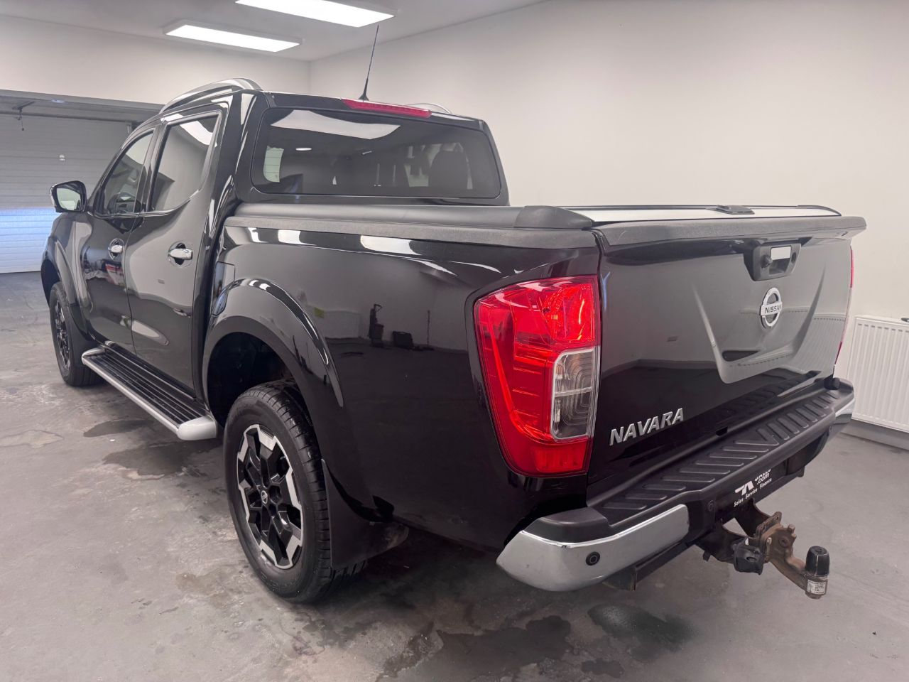 2020 NISSAN NAVARA 2.3 dCi Tekna Pickup Double Cab 4dr Diesel Auto 4WD Euro 6 (190 ps) - vehicle photo 3 for sale on PureCar