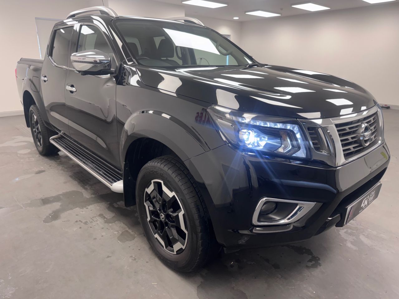 2020 NISSAN NAVARA 2.3 dCi Tekna Pickup Double Cab 4dr Diesel Auto 4WD Euro 6 (190 ps) - vehicle photo 6 for sale on PureCar