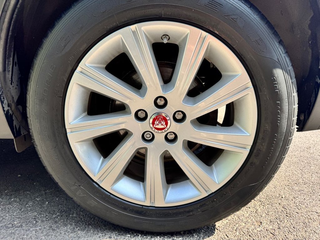 2018 Jaguar E-PACE — image 21
