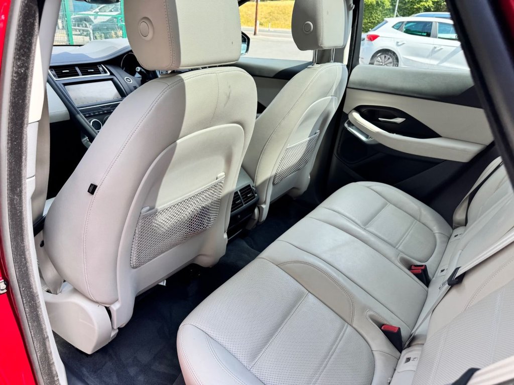 2018 Jaguar E-PACE — image 32