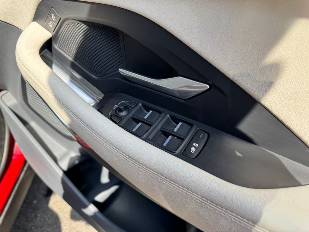 2018 Jaguar E-PACE — image 40
