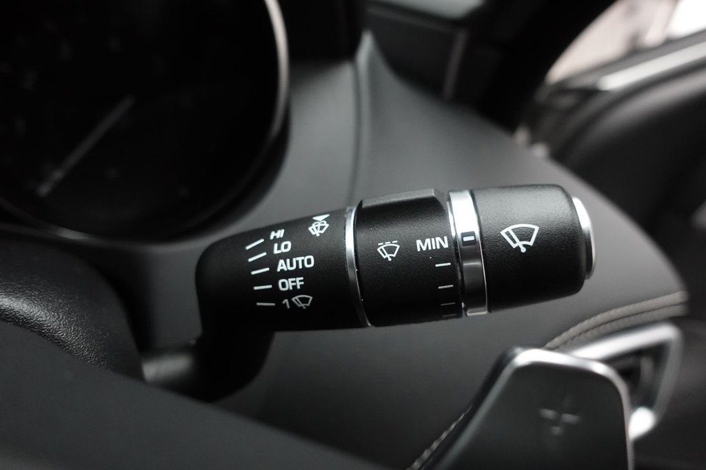 2018 Jaguar XE — image 24