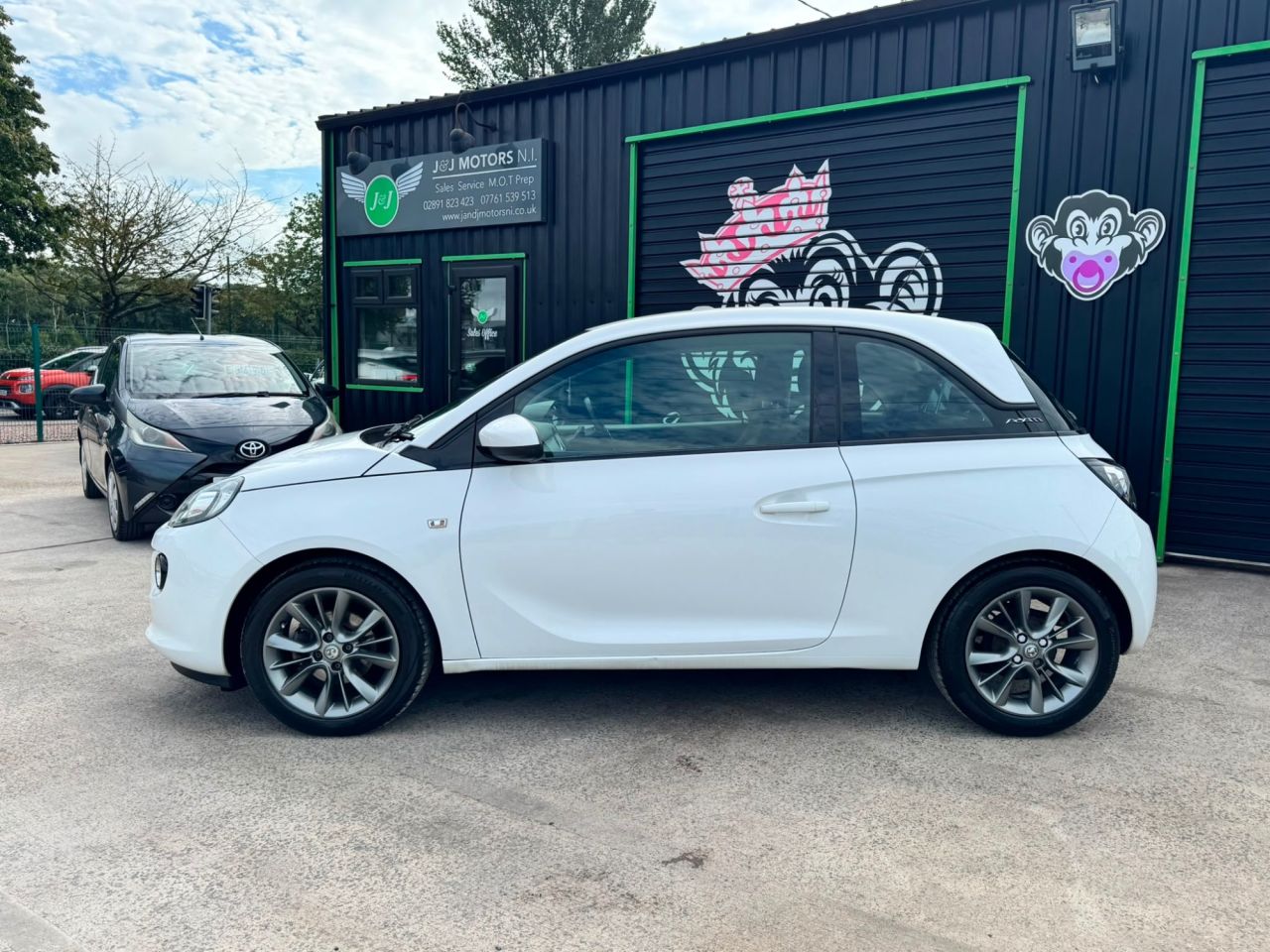 2016 VAUXHALL ADAM 1.2i JAM Hatchback 3dr Petrol Manual Euro 6 (70 ps) - vehicle photo 2 for sale on PureCar
