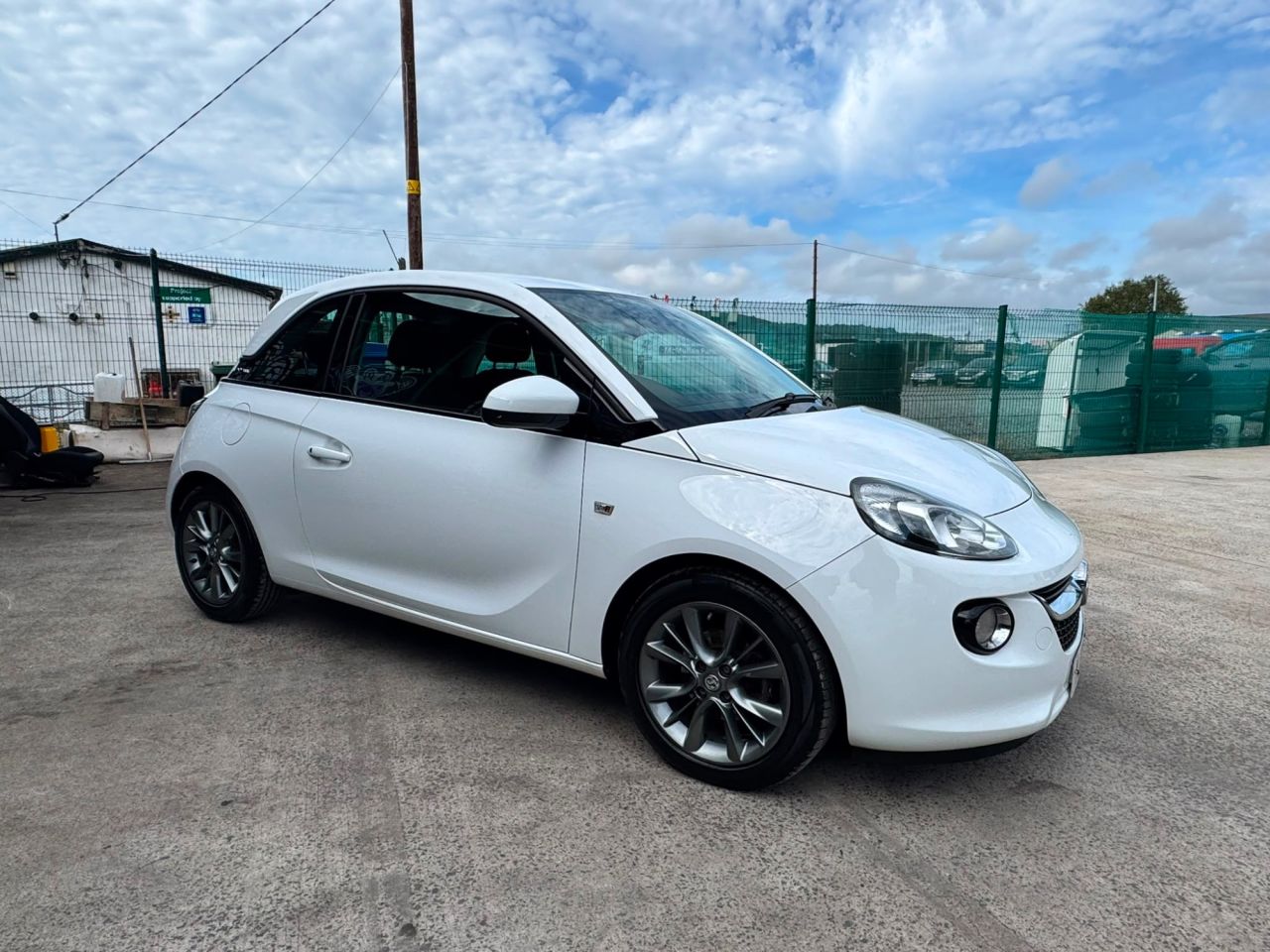 2016 VAUXHALL ADAM 1.2i JAM Hatchback 3dr Petrol Manual Euro 6 (70 ps) - vehicle photo 6 for sale on PureCar